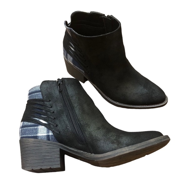 Volatile Dartmouth Plaid Ankle Boots - Picture 1 of 11